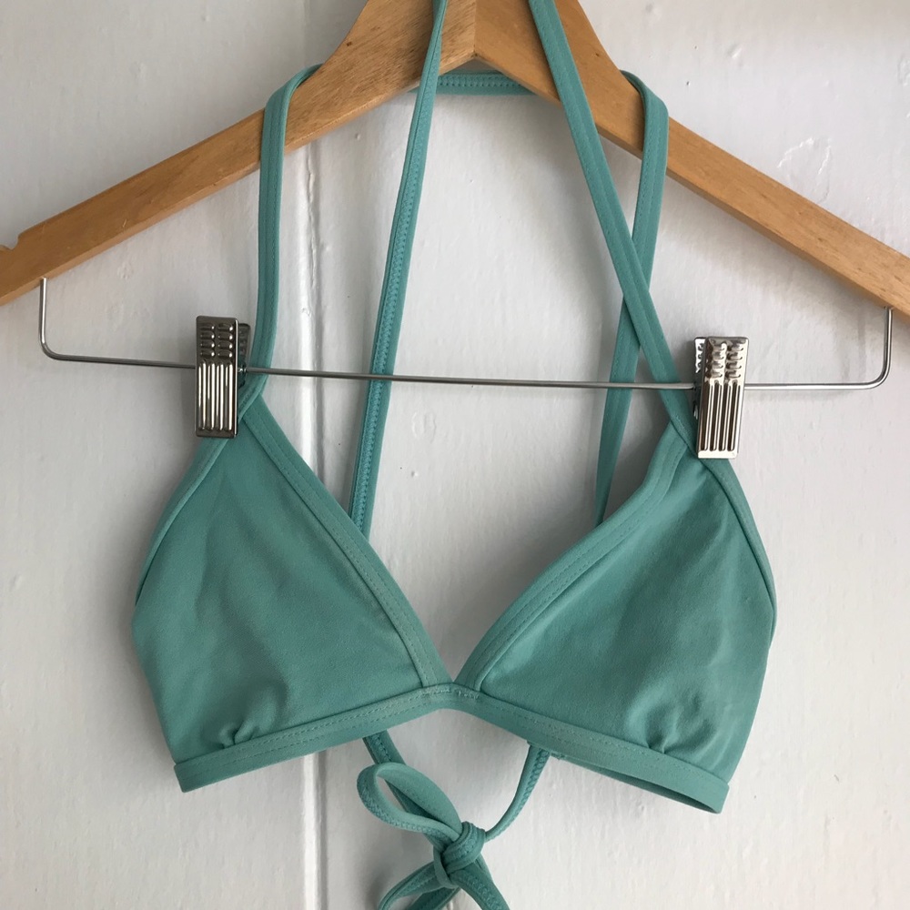 Jolyn triangle top